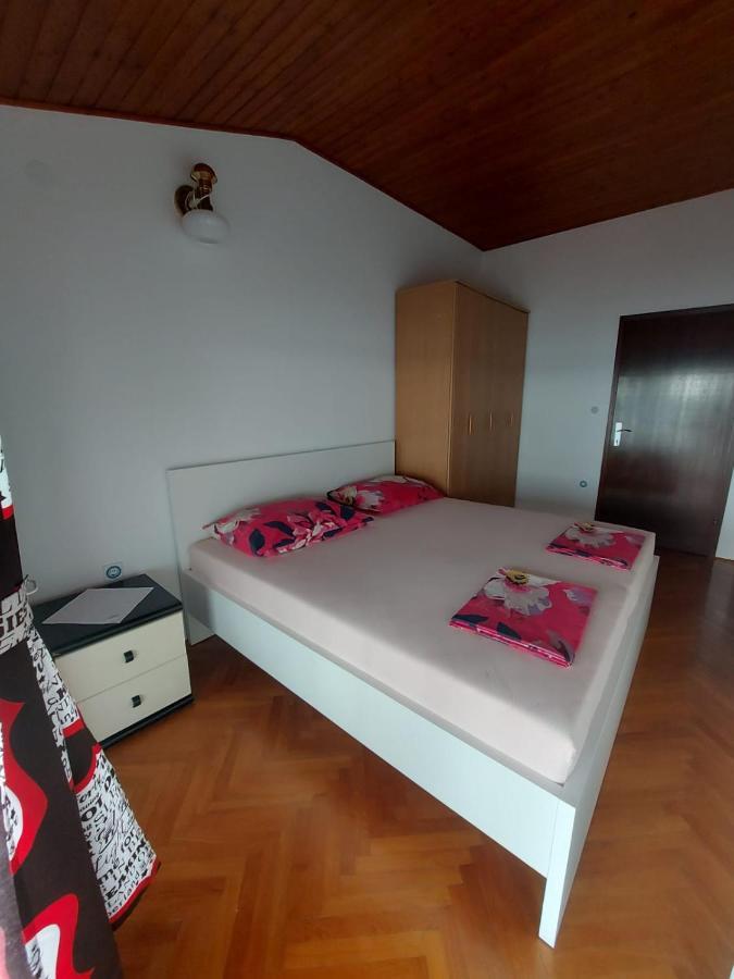 Apartments Drazen Crikvenica Exterior photo